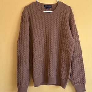 Brooks Brothers Saxon Crew Neck Cable Sweater. Medium.